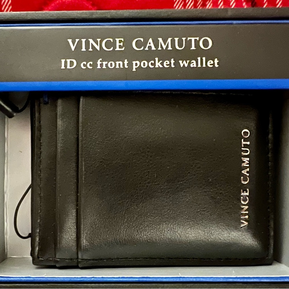 Vince Camuto Black Leather Slim ID Front Pocket Magnetic Closure Wallet,NWT/Box.
